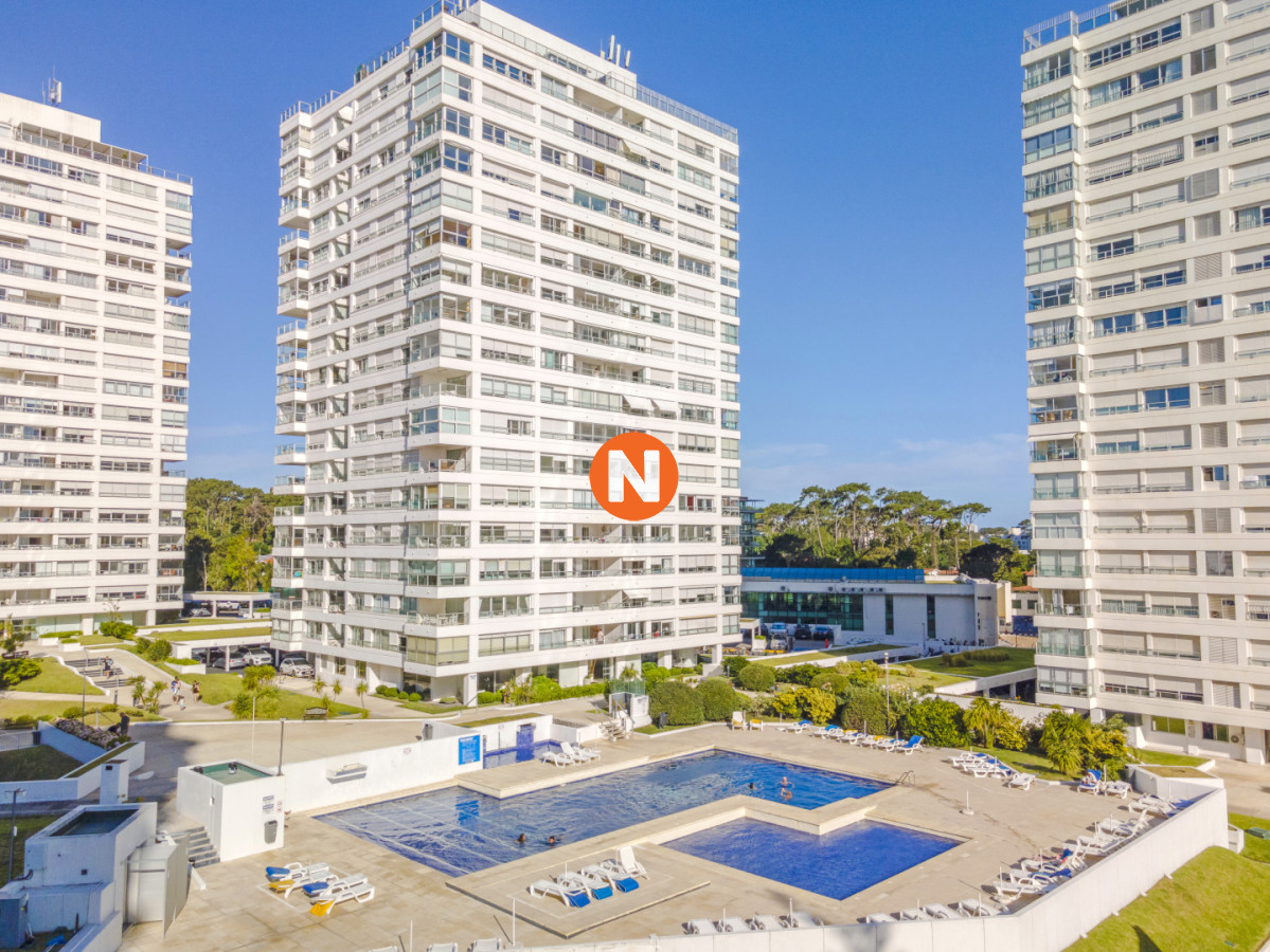 Apartamento Ref.224833 - Apartamento en Punta del Este Mansa Torre Jefferson en Complejo Lincoln Center 1ra Línea de Mansa Excelentes Amenities