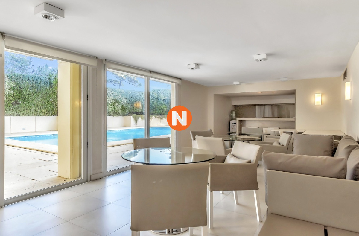 Apartamento Ref.223200 - Venta Apartamento en Punta del Este Golden Gate 1ra Línea de Mansa