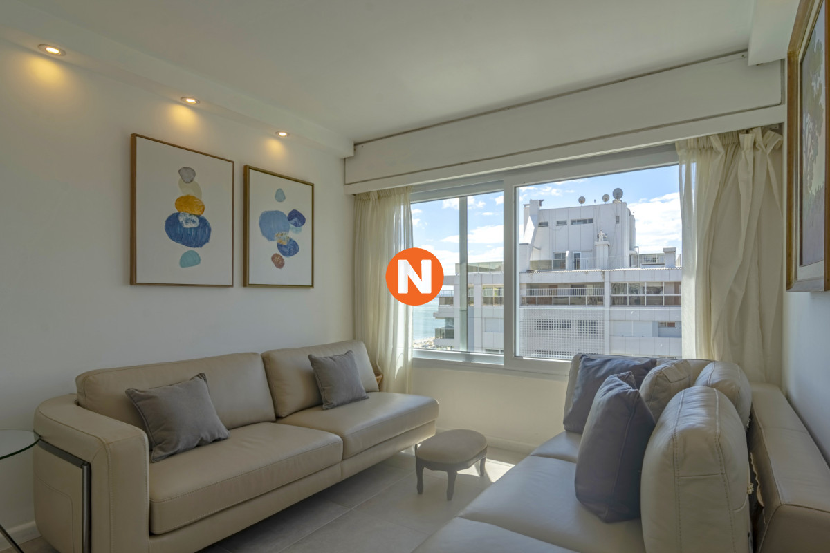 Apartamento Ref.225408 - Apartamento en Punta del Este Mansa Edificio Tequendama II 4 Dormitorios Parrillero Propio