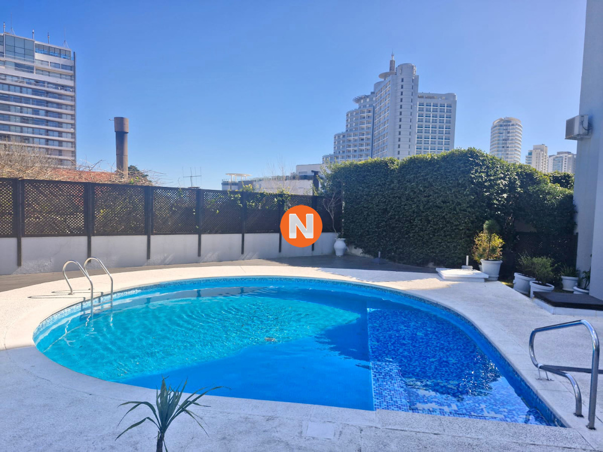 Apartamento Ref.223889 - Venta Apartamento en Punta del Este Cap Ferrat a 1 Cuadra de Playa Mansa