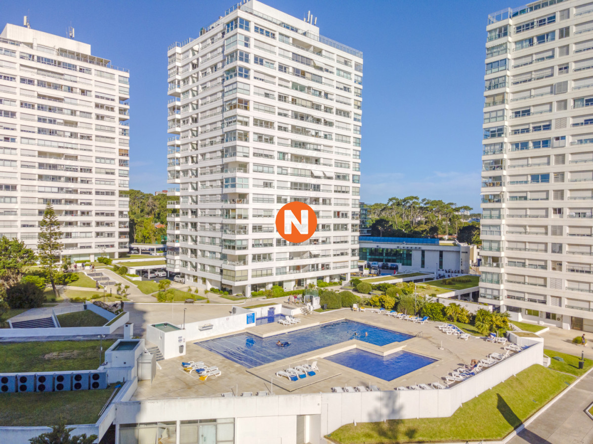 Apartamento Ref.224833 - Apartamento en Punta del Este Mansa Torre Jefferson en Complejo Lincoln Center 1ra Línea de Mansa Excelentes Amenities