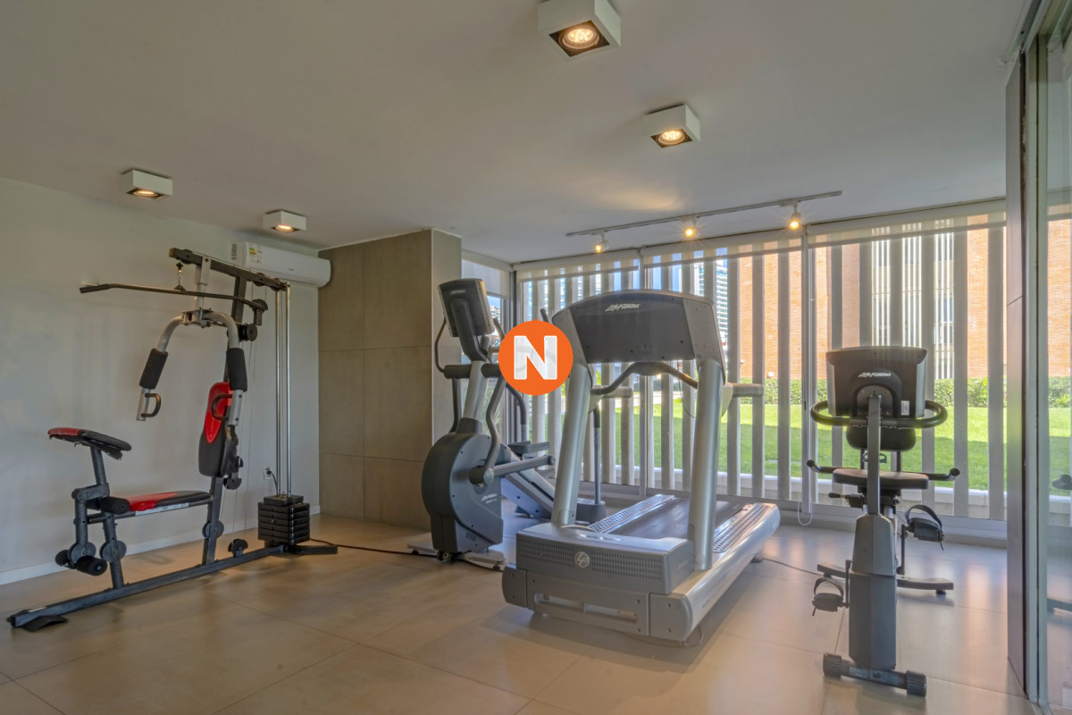 Apartamento Ref.225408 - Apartamento en Punta del Este Mansa Edificio Tequendama II 4 Dormitorios Parrillero Propio