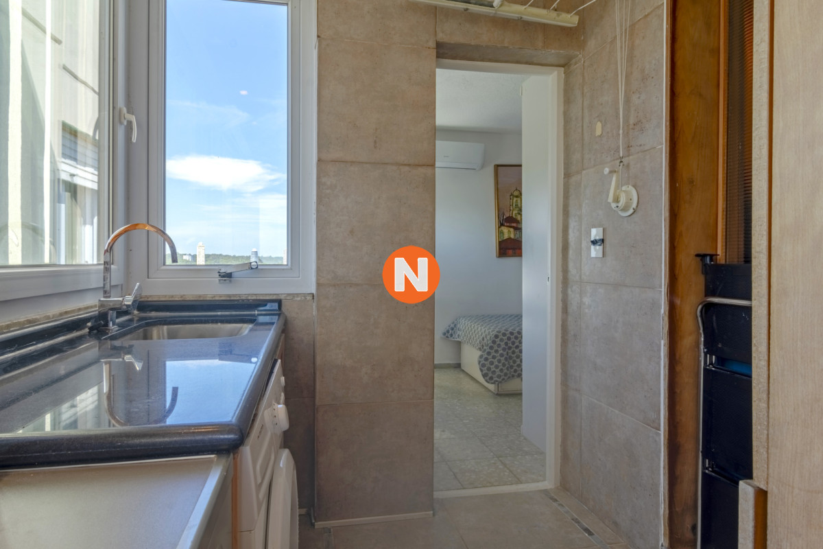 Apartamento Ref.225408 - Apartamento en Punta del Este Mansa Edificio Tequendama II 4 Dormitorios Parrillero Propio