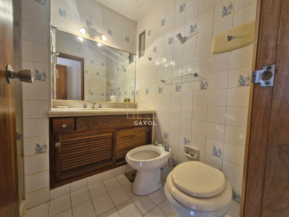 Apartamento ID.1116 - Venta Apartamento en Punta del Este Torre Gattás en Península Excelente Ubicación Parada 1 de Mansa