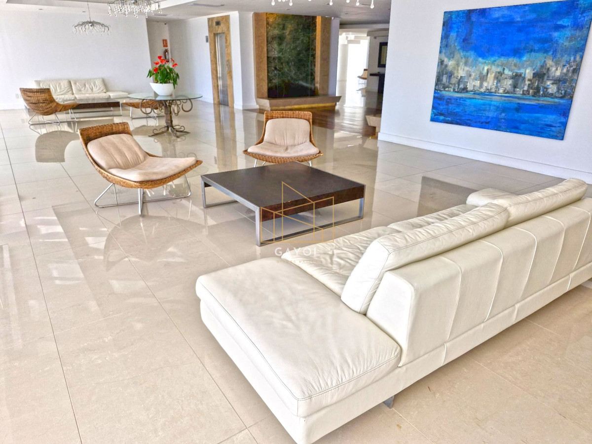 Apartamento ID.324 - Venta Apartamento en Punta del Este Casino Tower Mansa