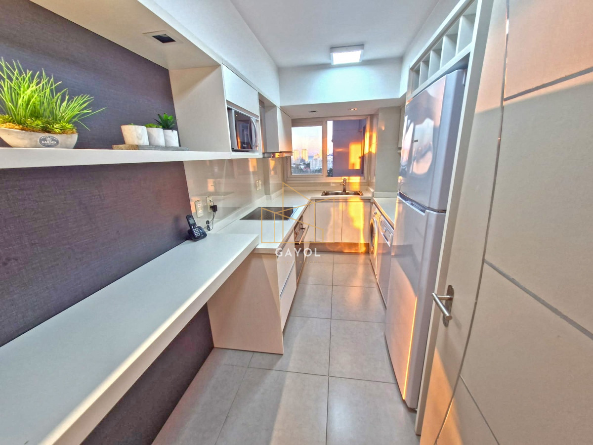Apartamento ID.325 - Venta Apartamento en Punta del Este Miami Boulevard I Playa Mansa Piso Alto
