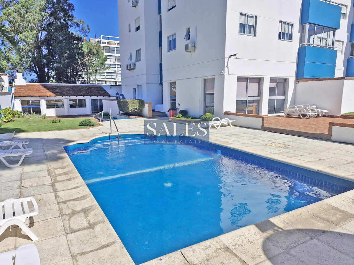 Apartamento ID.294 - Venta Apartamento en Punta del Este Edificio Leblon Roosevelt