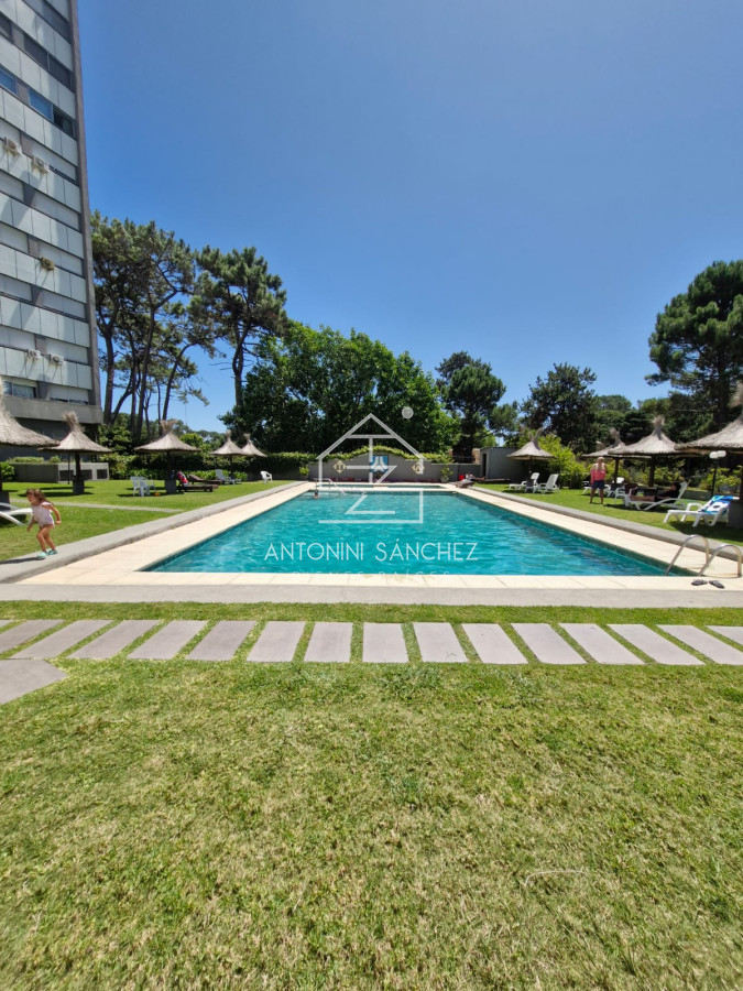 Apartamento ID.1862 - Venta Apartamento en Punta del Este Antares Zona Roosevelt
