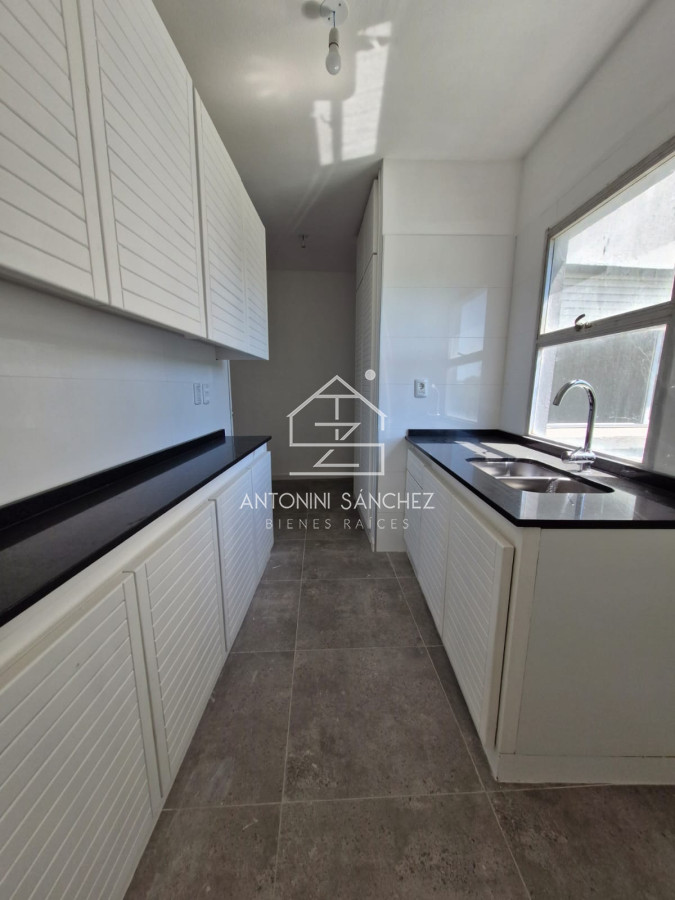 Apartamento ID.1862 - Venta Apartamento en Punta del Este Antares Zona Roosevelt
