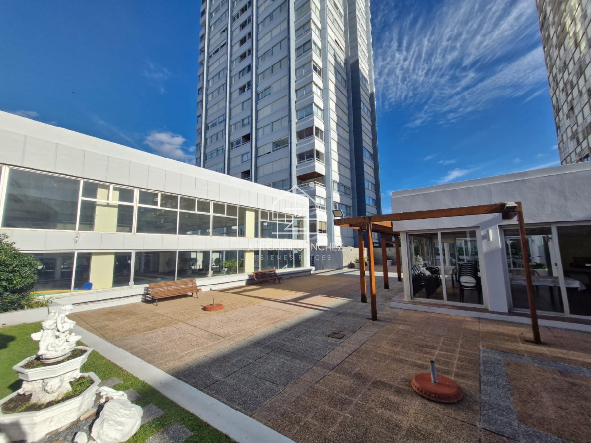 Apartamento ID.2321 - Venta Apartamento en Punta del Este Torre Van Gogh en Península