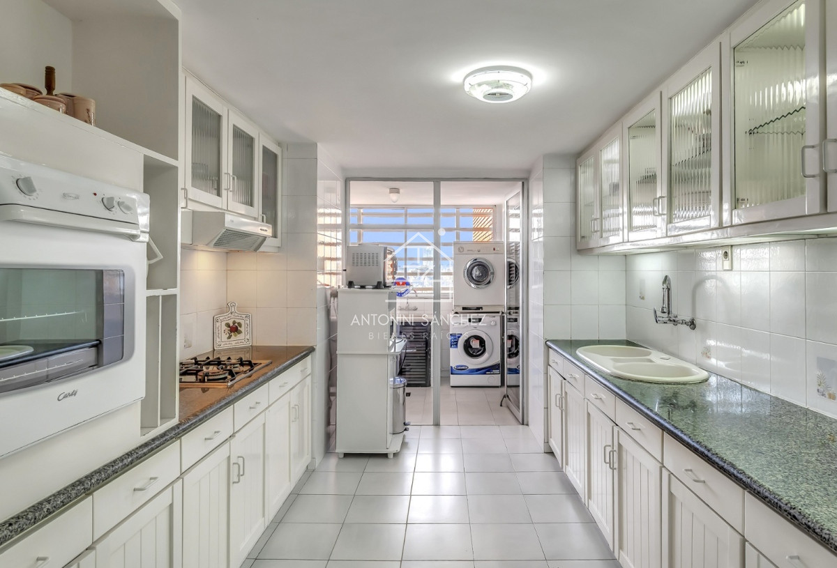 Apartamento ID.1448 - Venta Apartamento en Punta del Este Golden Gate 1ra Línea de Mansa