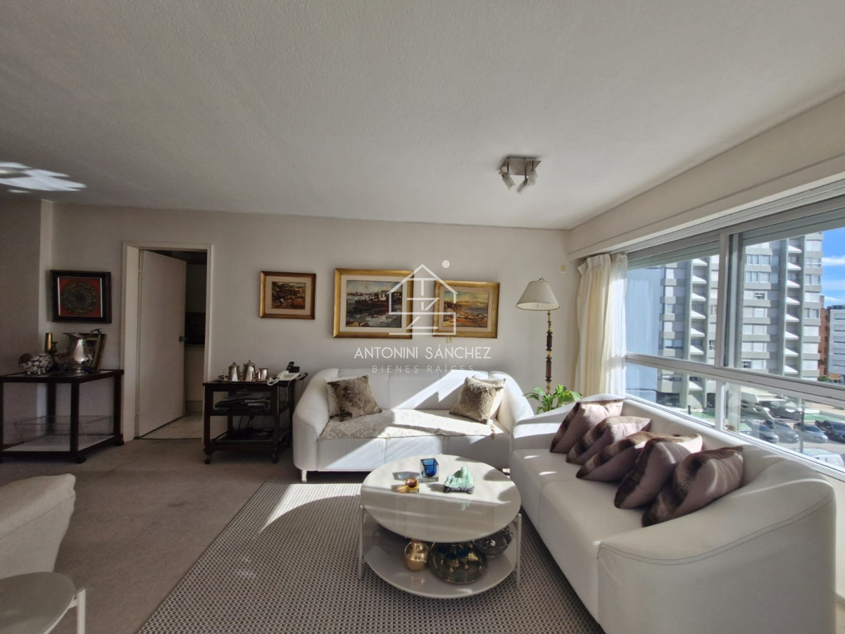 Apartamento ID.2321 - Venta Apartamento en Punta del Este Torre Van Gogh en Península