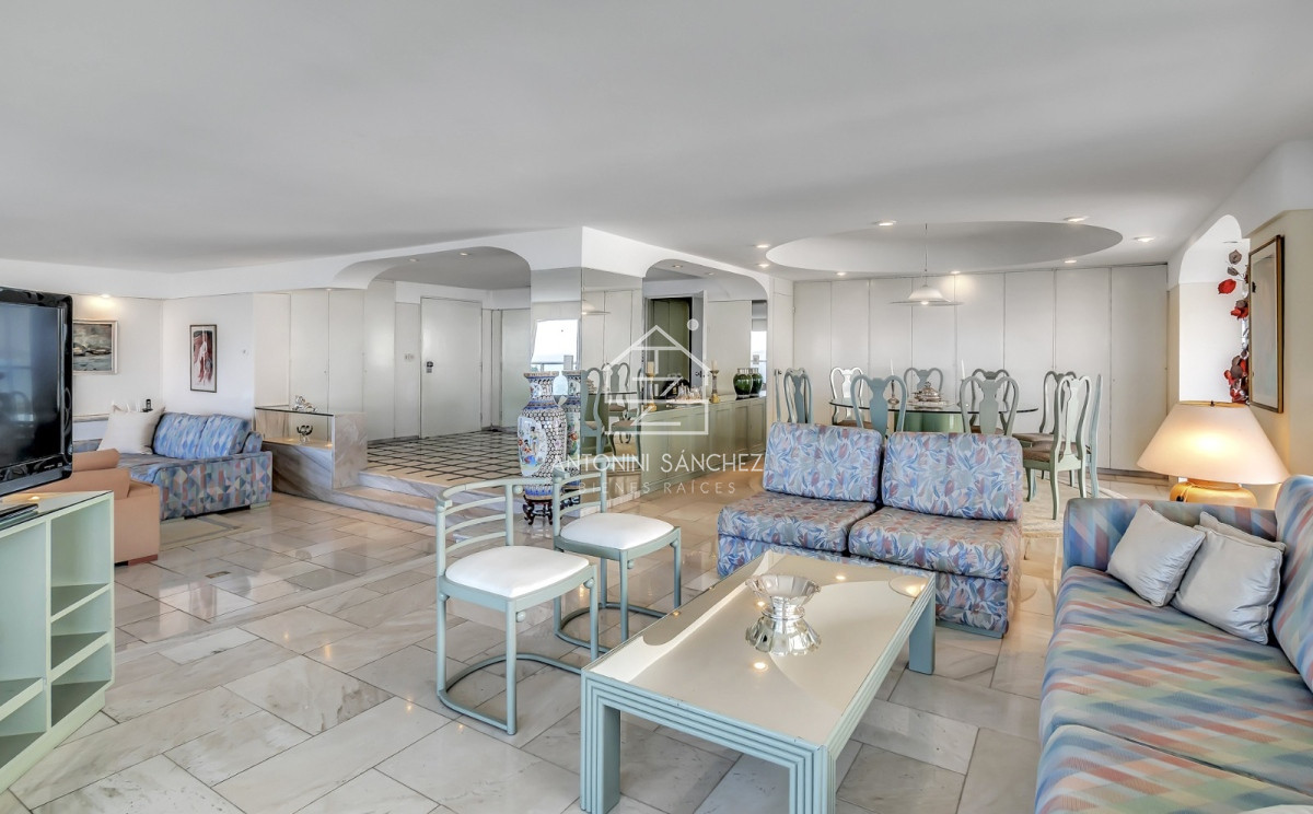 Apartamento ID.1448 - Venta Apartamento en Punta del Este Golden Gate 1ra Línea de Mansa