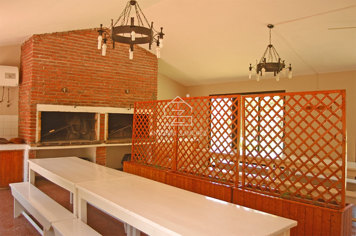 Apartamento ID.515 - Venta Apartamento en Punta del Este Complejo Arcobaleno