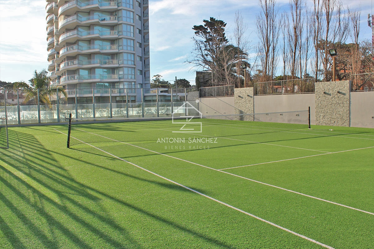 Apartamento ID.1376 - Venta Apartamento en Punta del Este Miami Boulevard I Playa Mansa Piso Alto