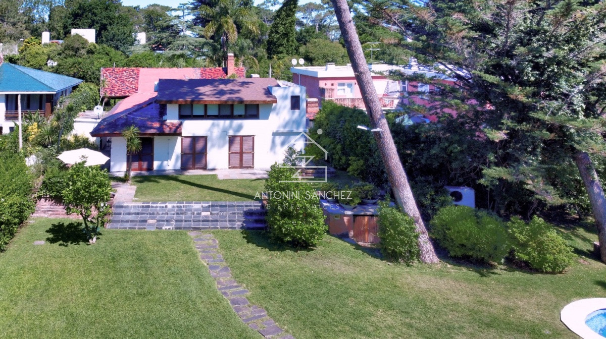 Casa ID.2145 - Venta casa playa  Mansa 