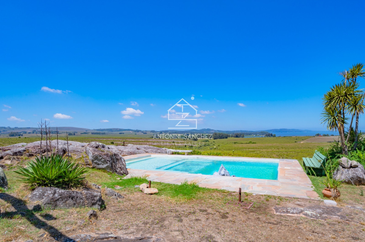 Chacra ID.464 - Venta chacra en Ruta 9 con espectacular vista a Laguna del Sauce.