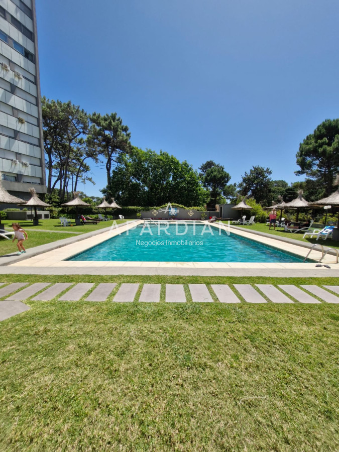Apartamento ID.21097704 - Venta Apartamento en Punta del Este Antares Zona Roosevelt