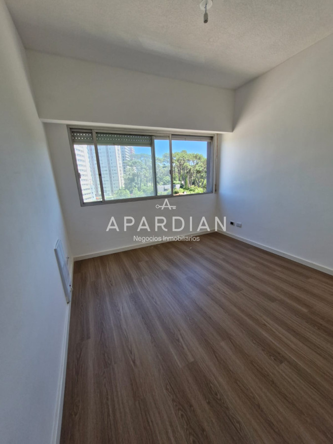 Apartamento ID.21097704 - Venta Apartamento en Punta del Este Antares Zona Roosevelt