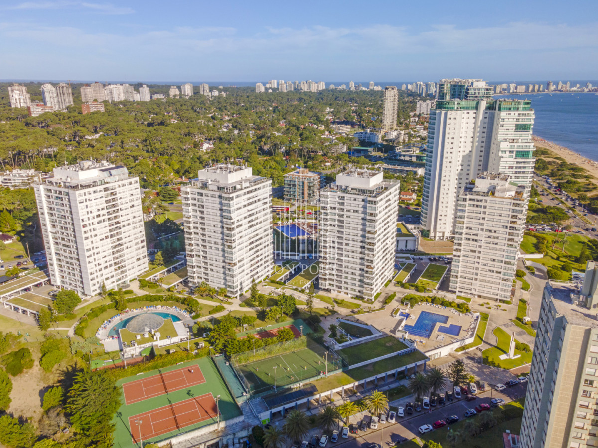 Apartamento ID.265 - Apartamento en Punta del Este Mansa Torre Jefferson en Complejo Lincoln Center 1ra Línea de Mansa Excelentes Amenities