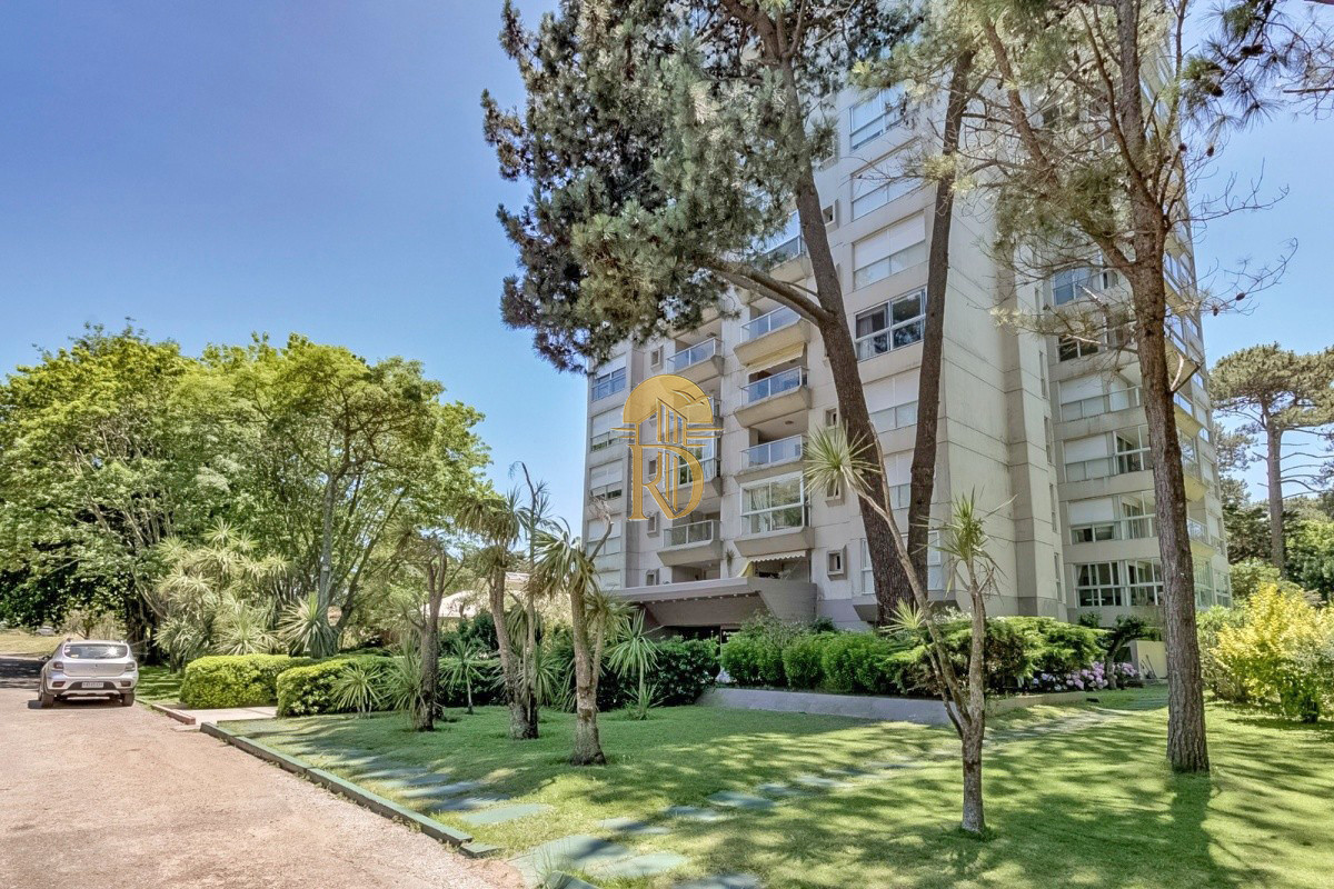 Venta Apartamento en Punta del Este Parquemar Bosque Zona Roosevelt -id-416-17
