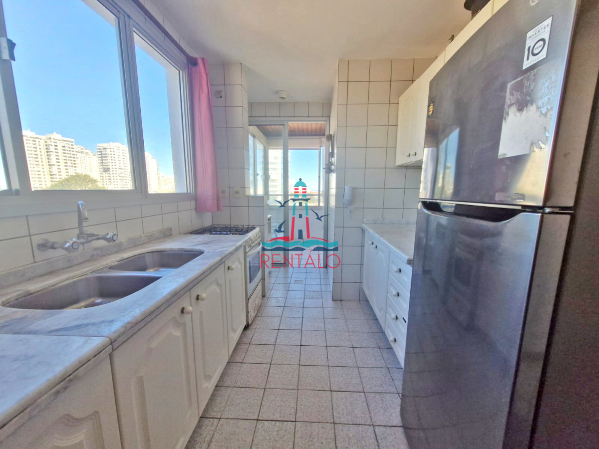 Apartamento ID.517 - Apartamento en venta en Punta del este de 2 dormitorios y dos baños 