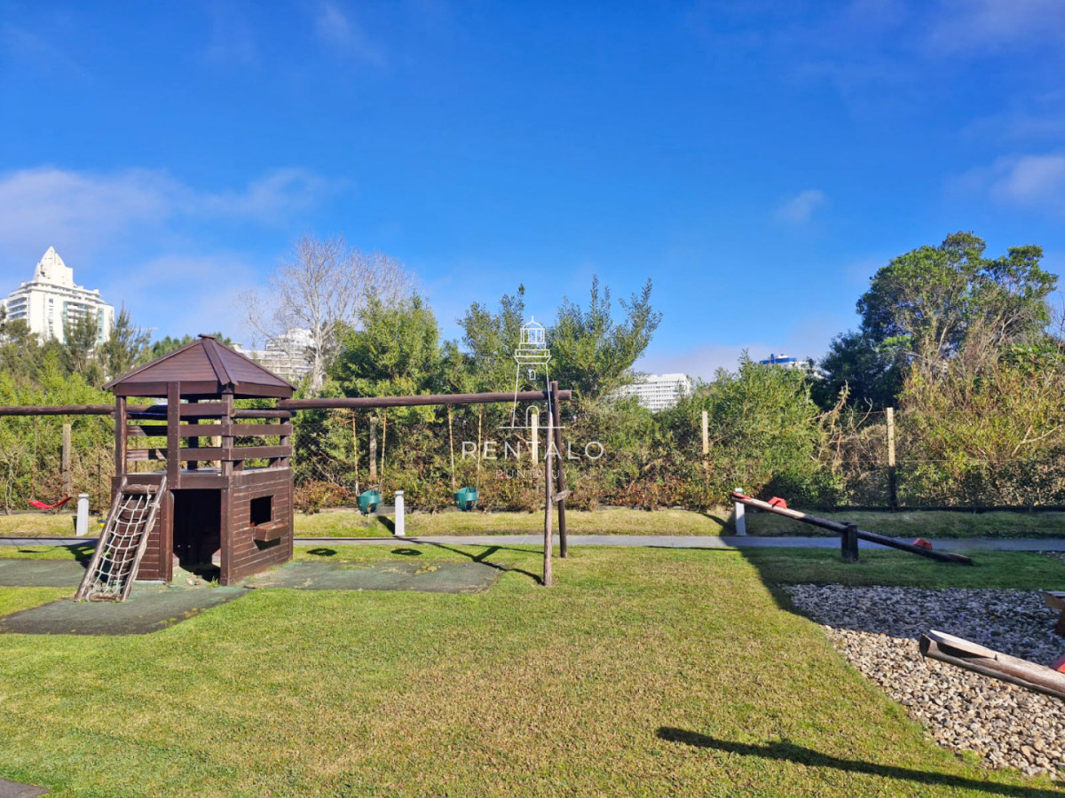 Apartamento ID.853 - Apartamento en venta de 3 dormitorios en Punta del este Ocean Drive 