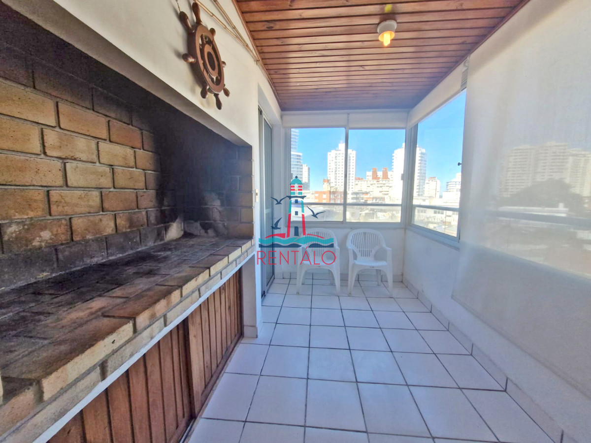 Apartamento ID.517 - Apartamento en venta en Punta del este de 2 dormitorios y dos baños 