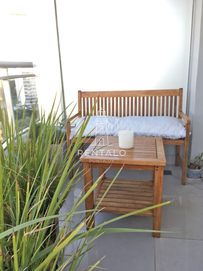 Apartamento ID.853 - Apartamento en venta de 3 dormitorios en Punta del este Ocean Drive 