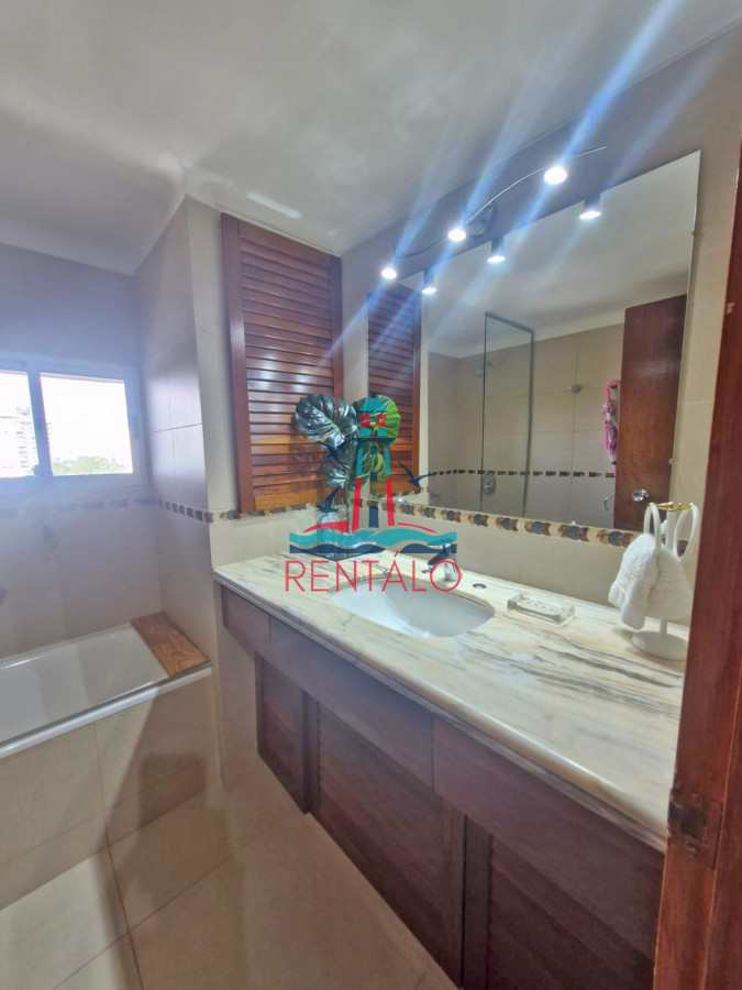 Apartamento ID.108 - Venta Apartamento en Punta del Este 2 dormitorios Parquemar Bosque Totalmente Reciclado Zona Roosevelt