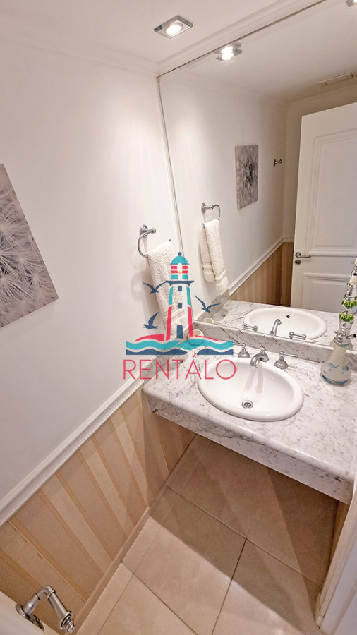 Apartamento ID.224 - Venta Apartamento en Punta del Este Millenium 1ra Línea Playa Mansa