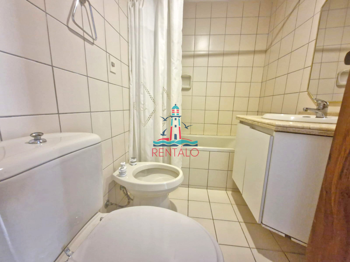 Apartamento ID.517 - Apartamento en venta en Punta del este de 2 dormitorios y dos baños 
