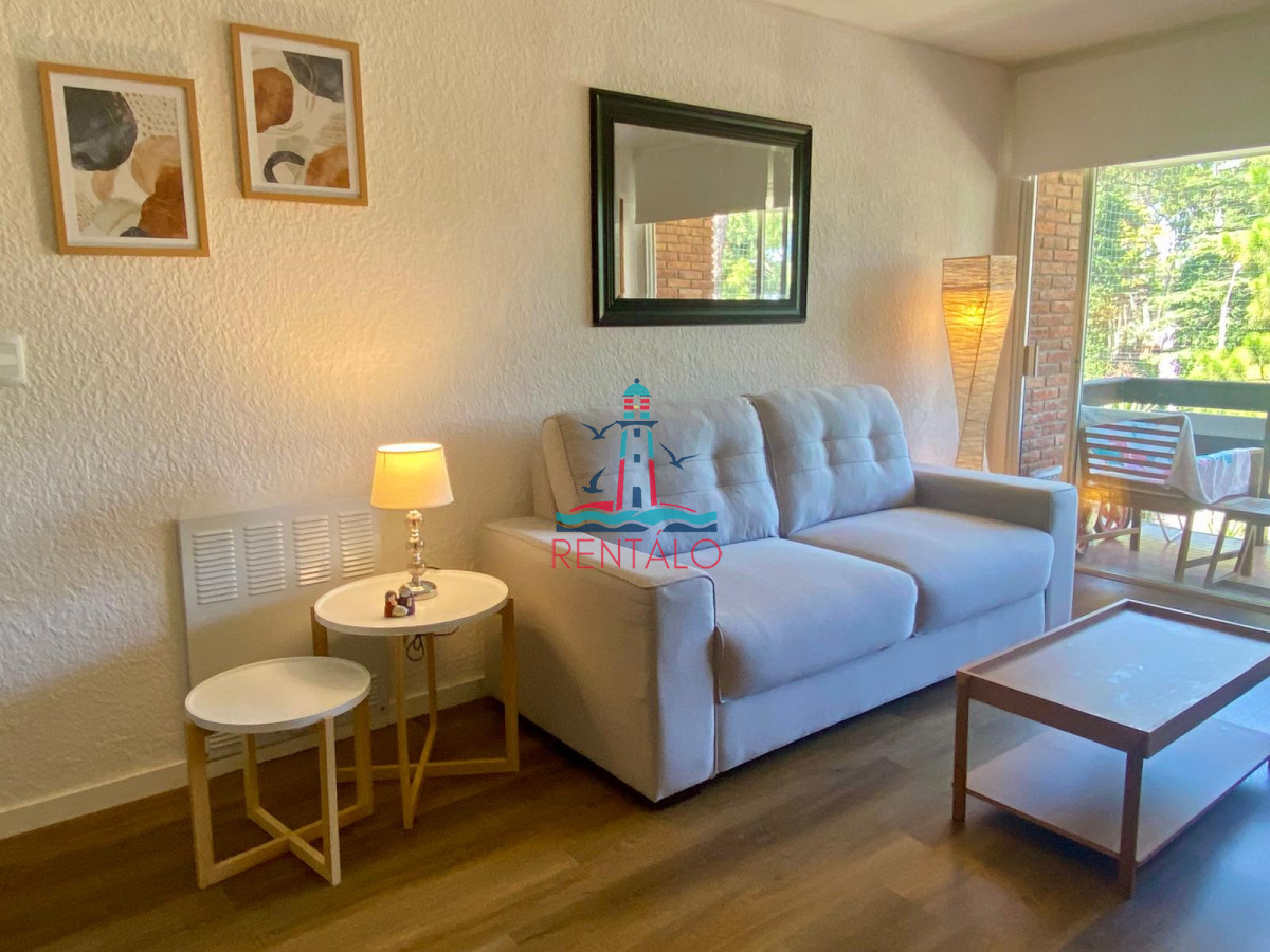 Apartamento ID.106 - Venta Apartamento Reciclado en Punta del Este Edificio Midas en Complejo Arcobaleno