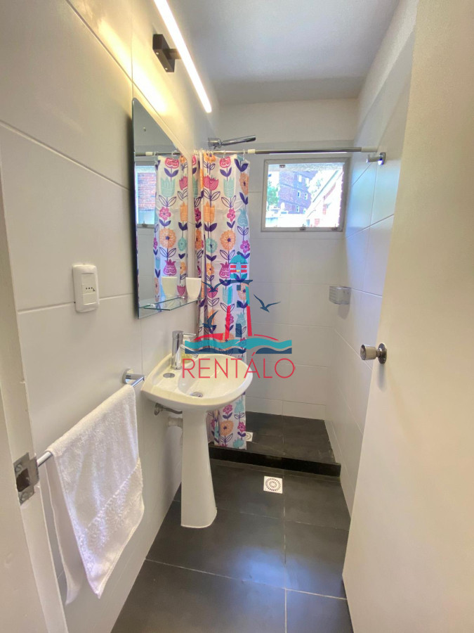 Apartamento ID.106 - Venta Apartamento Reciclado en Punta del Este Edificio Midas en Complejo Arcobaleno