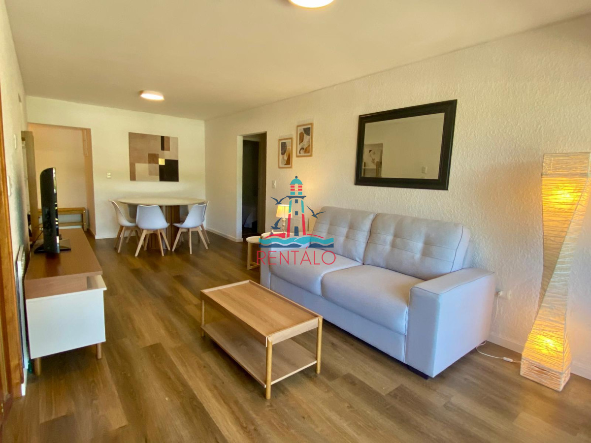 Apartamento ID.106 - Venta Apartamento Reciclado en Punta del Este Edificio Midas en Complejo Arcobaleno