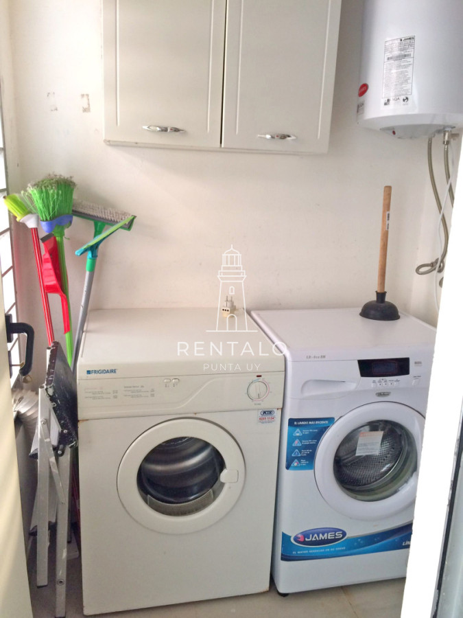 Apartamento ID.853 - Apartamento en venta de 3 dormitorios en Punta del este Ocean Drive 