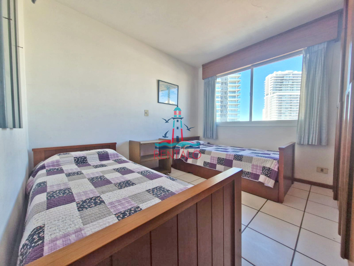 Apartamento ID.517 - Apartamento en venta en Punta del este de 2 dormitorios y dos baños 