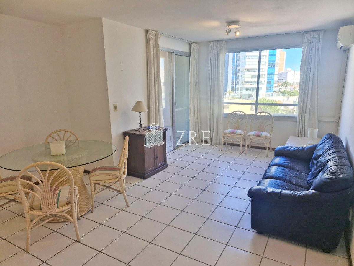 Apartamento ID.900 - Venta Apartamento en Punta del Este Cap Ferrat a 1 Cuadra de Playa Mansa