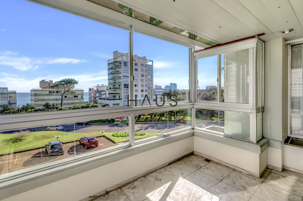 Apartamento ID.700 - Venta Apartamento en Punta del Este Torre Fragata en Mansa