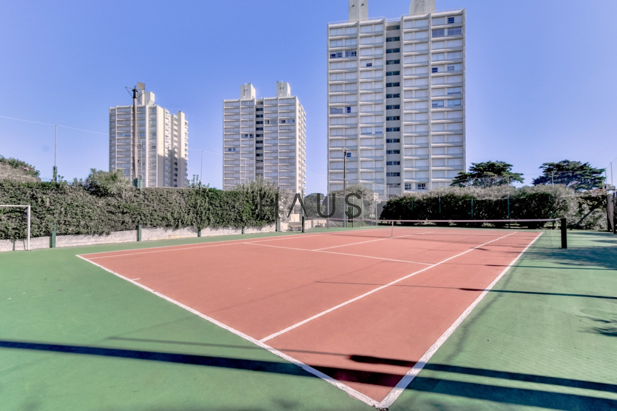 Apartamento ID.700 - Venta Apartamento en Punta del Este Torre Fragata en Mansa