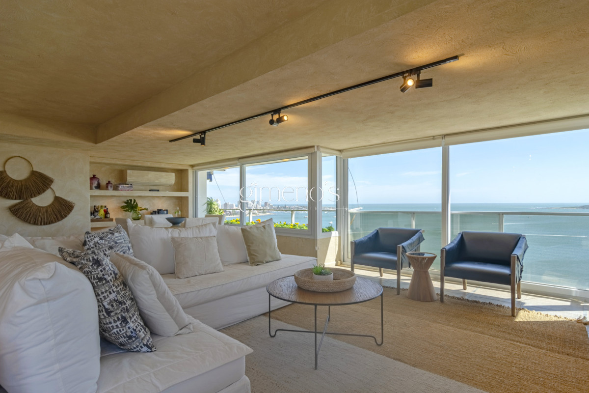 Apartamento ID.1254 - Apartamento de 4 Dormitorios y servicio en primera linea de Playa Mansa - Punta del Este 