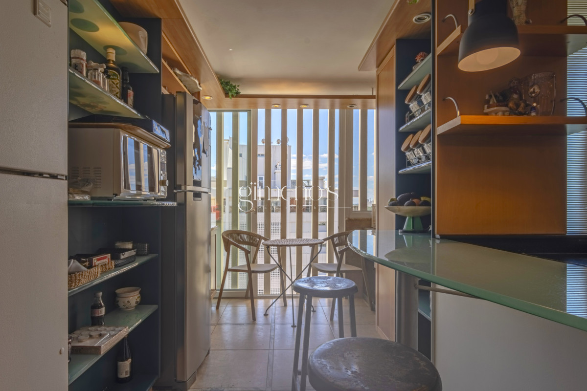 Apartamento ID.1254 - Apartamento de 4 Dormitorios y servicio en primera linea de Playa Mansa - Punta del Este 