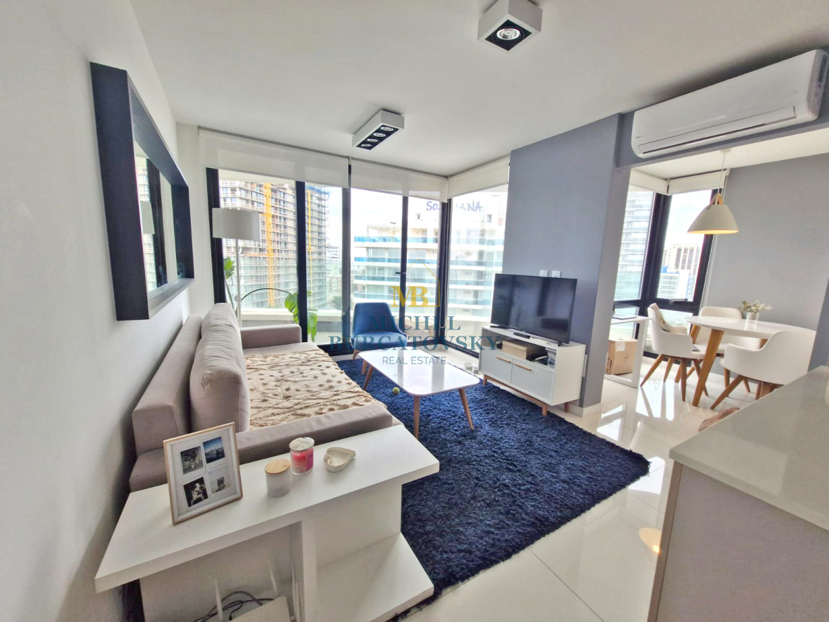 Venta Apartamento en Punta del Este Art Tower en La Pastora - BKY94A