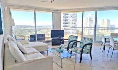 Venta Apartamento en Punta del Este Ocean Drive II en Aidy Grill 3 Suites
