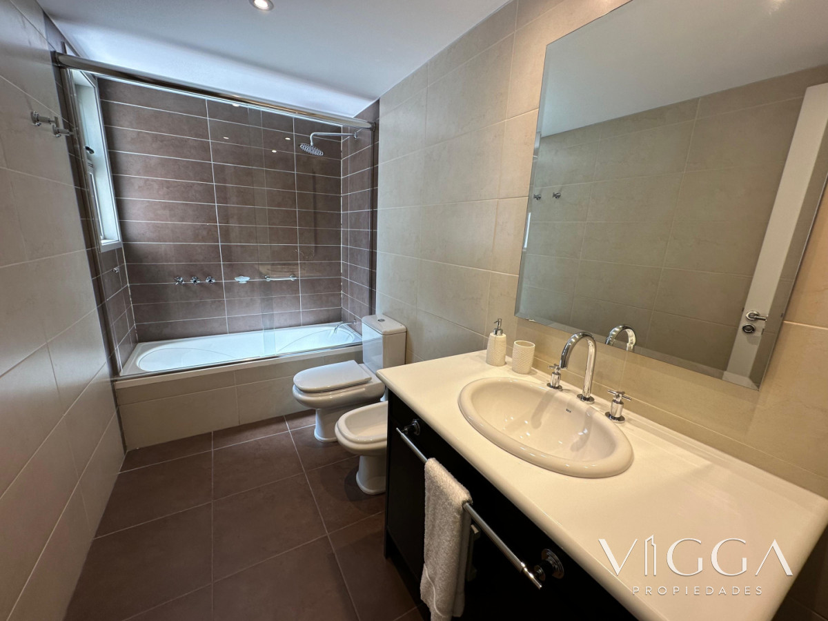 Apartamento ID.27 - Departamento Alquiler Temporada Imperiale 4 dormitorios