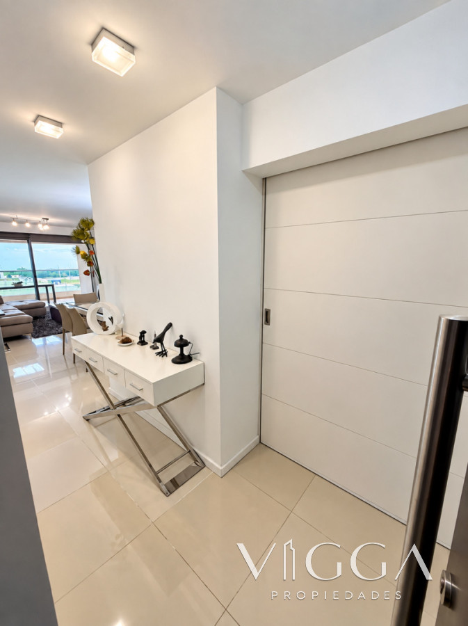 Apartamento ID.222/ - Apartamento en venta tres dormitorios Punta del Este