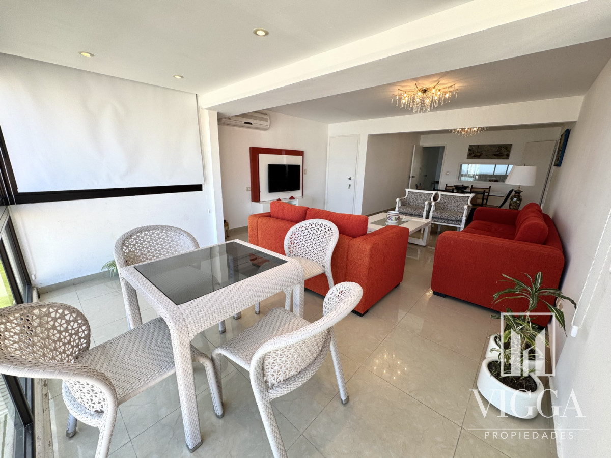Apartamento ID.28 - Departamento Venta Parquemar Center 4 dormitorios