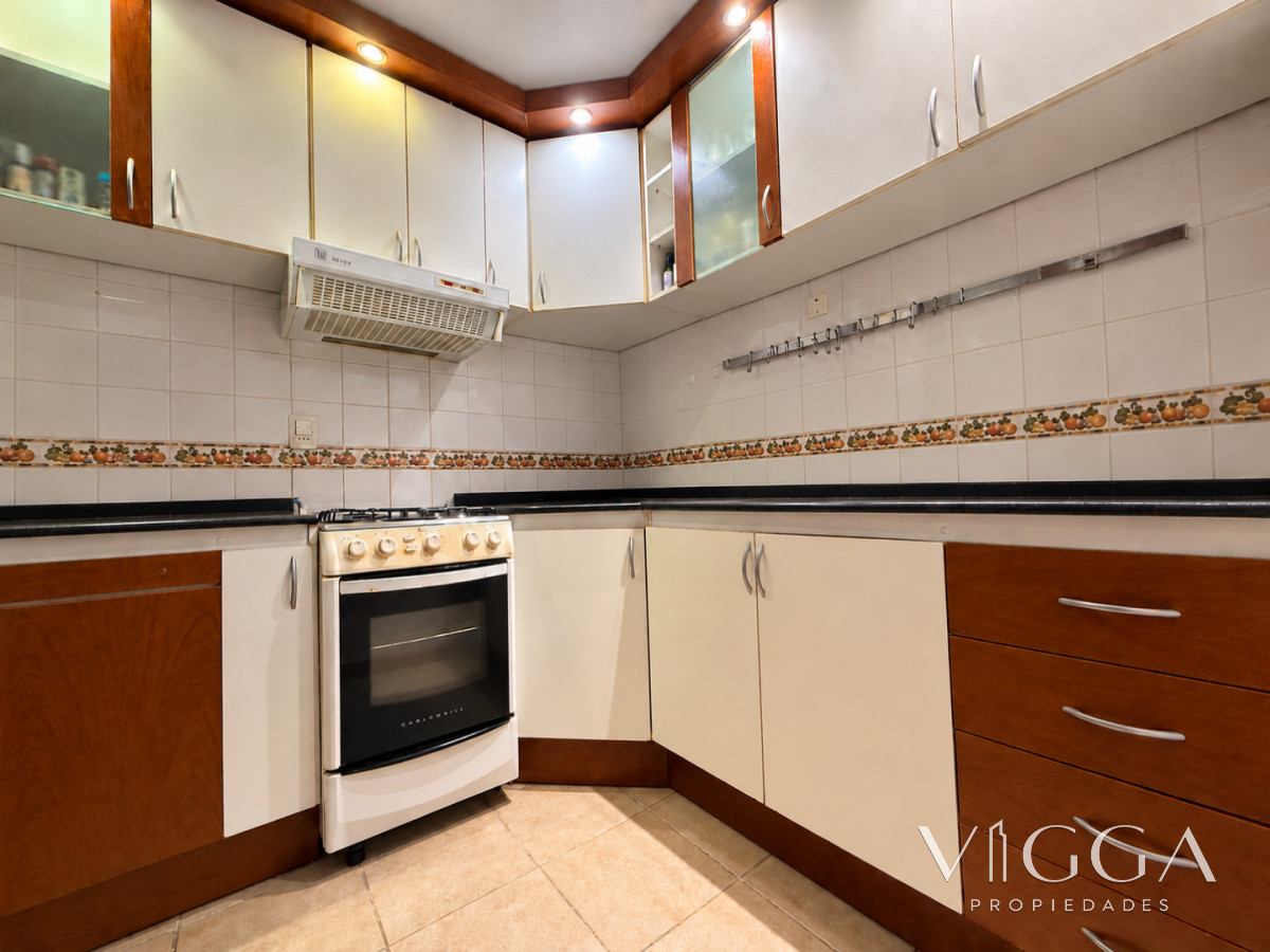 Apartamento ID.410 - Venta Apartamento 3 suites y servicio Puerto Punta del Este