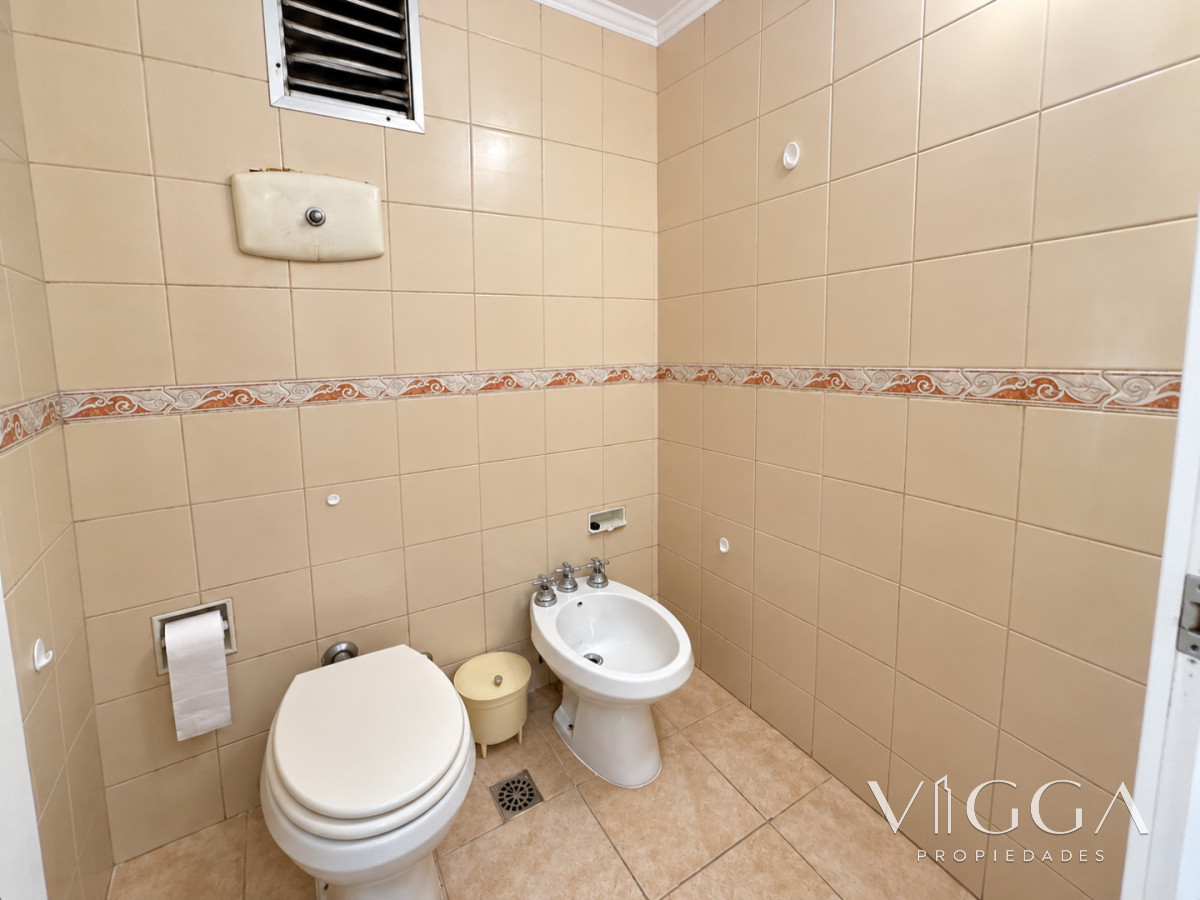 Apartamento ID.410 - Venta Apartamento 3 suites y servicio Puerto Punta del Este