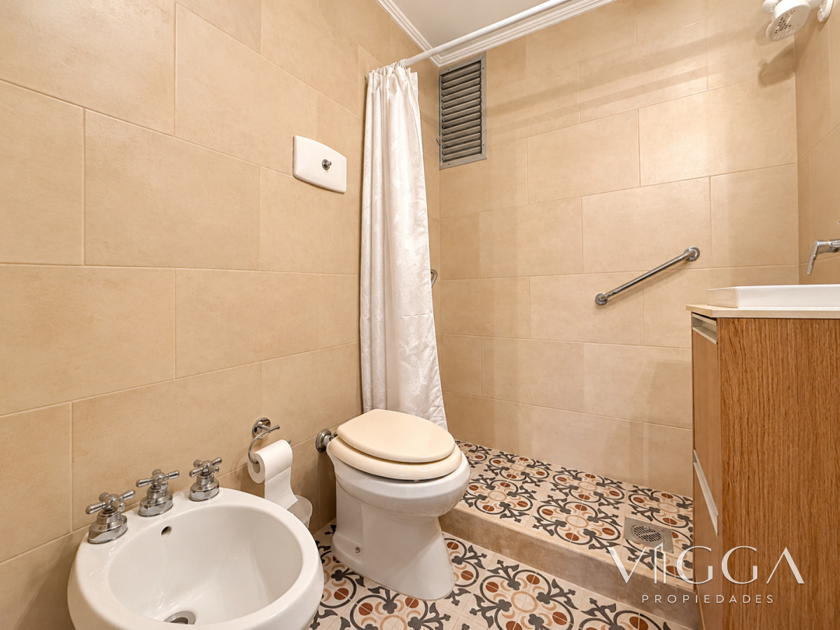 Apartamento ID.410 - Venta Apartamento 3 suites y servicio Puerto Punta del Este
